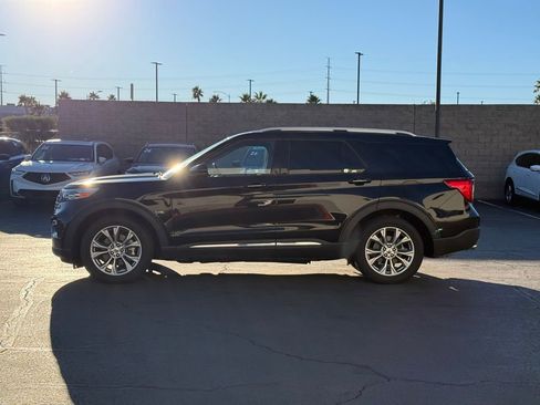 Used 2023 Ford Explorer Limited w/ Equipment Group 301A image 9