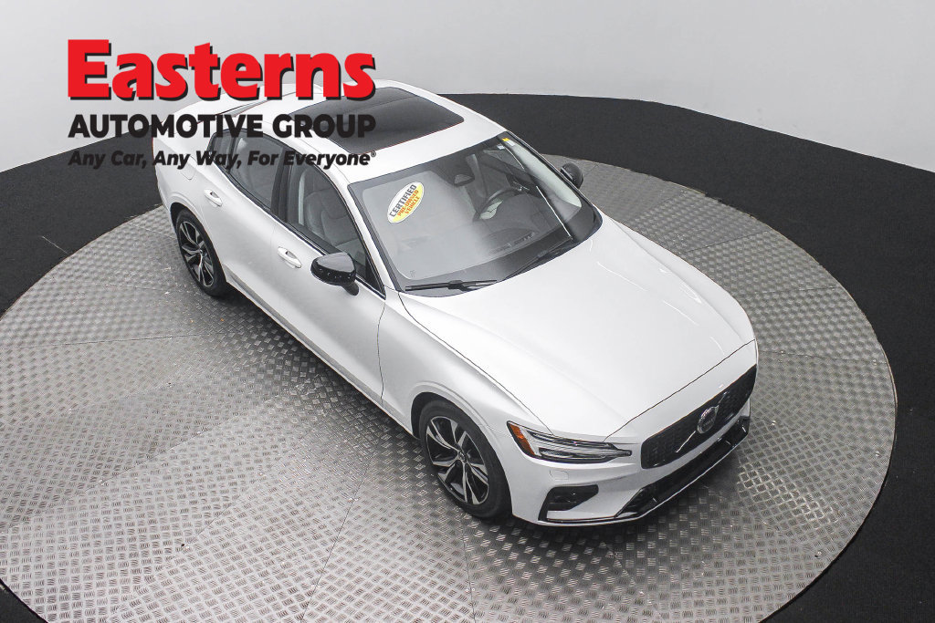 Used 2024 Volvo S60 B5 Core w/ Climate Package FWD image 4