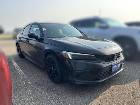 Used 2023 Honda Civic Sport image 2