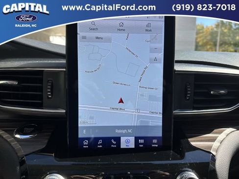 Certified 2023 Ford Explorer Limited w/ Limited Technology Package image 32