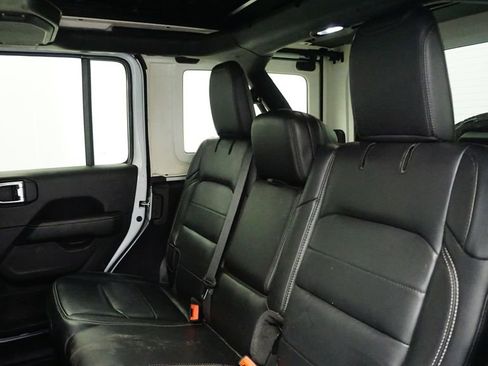 Certified 2022 Jeep Wrangler Unlimited Sahara w/ LED Lighting Group image 23