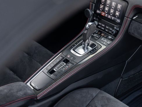 Certified 2019 Porsche 718 Boxster GTS image 36