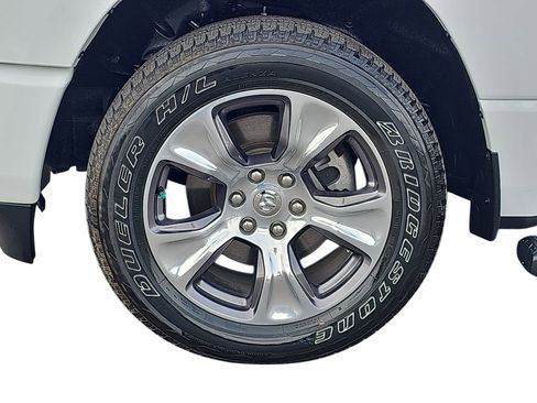 Used 2023 RAM 1500 Laramie AWD/4WD image 30