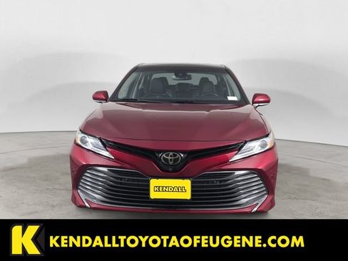 Used 2018 Toyota Camry XLE w/ Driver Assist Package FWD image 2