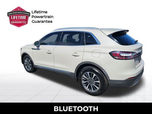 Used 2023 Lincoln Nautilus AWD w/ Premium Package image 4