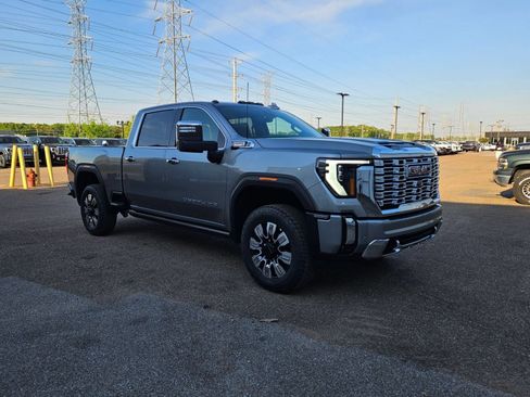 New 2026 GMC Sierra 2500 Denali w/ Denali Reserve Package AWD/4WD image 8