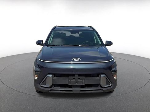 Used 2025 Hyundai Kona SEL FWD image 4
