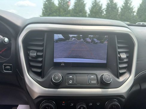 Used 2023 GMC Acadia SLT AWD/4WD image 17