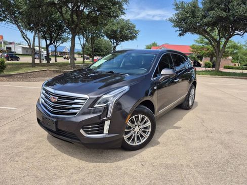 Used 2017 Cadillac XT5 Luxury w/ Driver Awareness Package FWD image 1