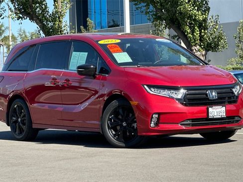 Certified 2023 Honda Odyssey Sport image 2