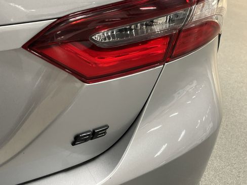 Used 2023 Toyota Camry SE FWD image 8