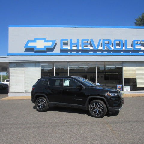 Used 2025 Jeep Compass Limited AWD/4WD image 1