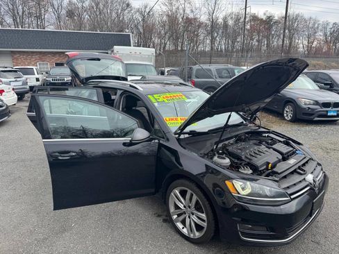Used 2015 Volkswagen Golf TDI S image 10