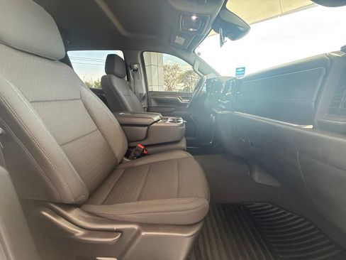 Used 2023 Chevrolet Silverado 1500 LT AWD/4WD image 33