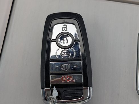 Certified 2025 Lincoln Navigator Reserve image 35