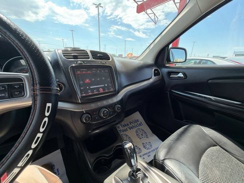 Used 2019 Dodge Journey Crossroad FWD image 28