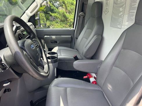 Used 2022 Ford E-350 and Econoline 350 Super Duty RWD image 19