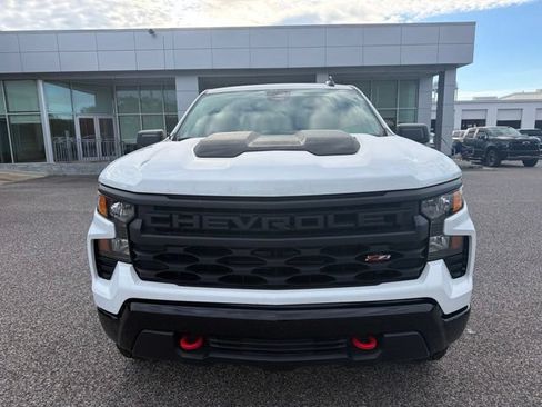 Used 2026 Chevrolet Silverado 1500 Custom Trail Boss AWD/4WD image 2