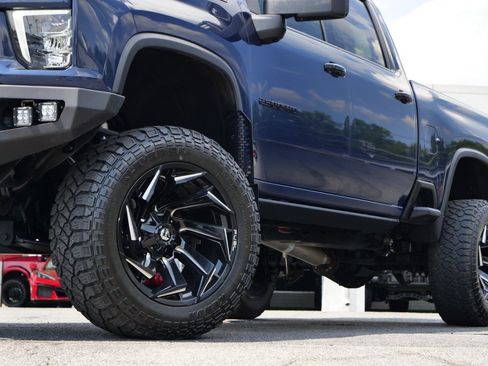 Used 2022 Chevrolet Silverado 2500 LTZ w/ LTZ Plus Package AWD/4WD image 60