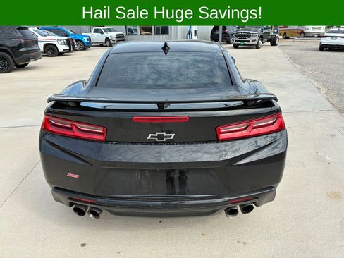 Used 2018 Chevrolet Camaro SS RWD image 8