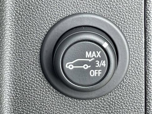 Used 2024 Chevrolet Equinox LT FWD image 22