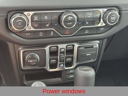 New 2026 Jeep Gladiator Sport AWD/4WD image 22