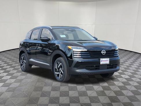 New 2026 Nissan Kicks SV image 2