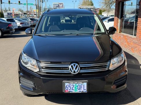 Used 2016 Volkswagen Tiguan S FWD image 7