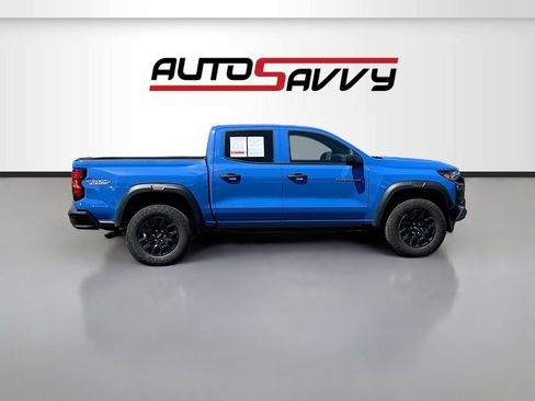 Used 2025 Chevrolet Colorado Trail Boss AWD/4WD image 8