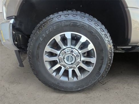 Certified 2022 Ford F250 Lariat w/ Lariat Ultimate Package image 14