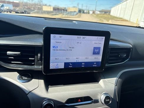 Used 2023 Ford Explorer XLT w/ Equipment Group 202A image 27