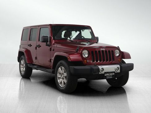 Used 2012 Jeep Wrangler Unlimited Sahara w/ Connectivity Group image 7