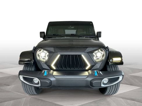 Used 2023 Jeep Wrangler Unlimited Sahara AWD/4WD image 3