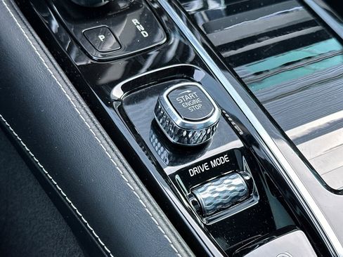 Used 2020 Volvo S90 T8 Inscription w/ Advanced Package image 24