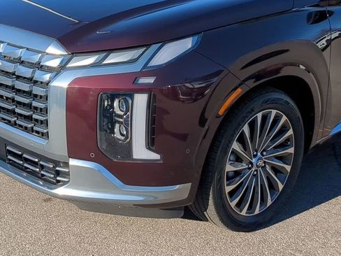 Used 2024 Hyundai Palisade Calligraphy image 10