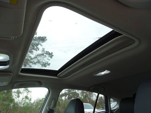 Used 2023 Subaru Crosstrek 2.5i Limited w/ Moonroof Package image 27