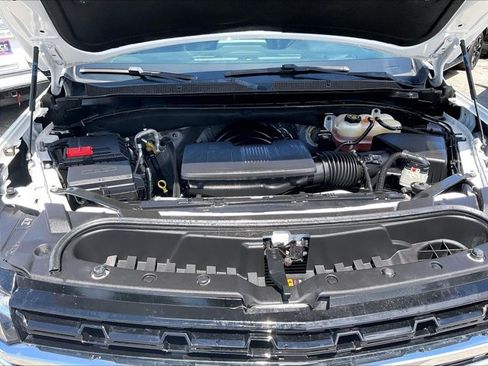 Used 2022 Chevrolet Suburban LS RWD image 11