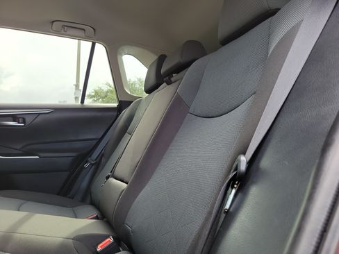 Used 2025 Toyota RAV4 XLE w/ Convenience Package FWD image 11