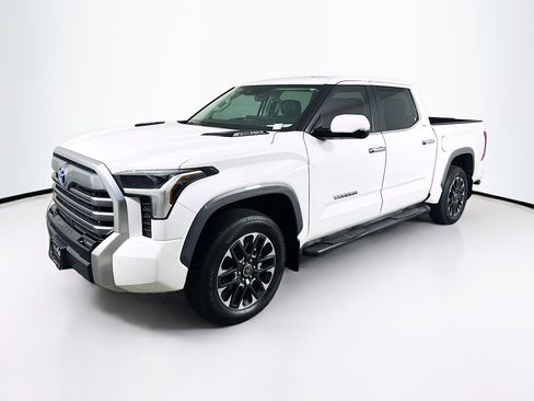 Used 2024 Toyota Tundra Limited w/ Power Package AWD/4WD image 3