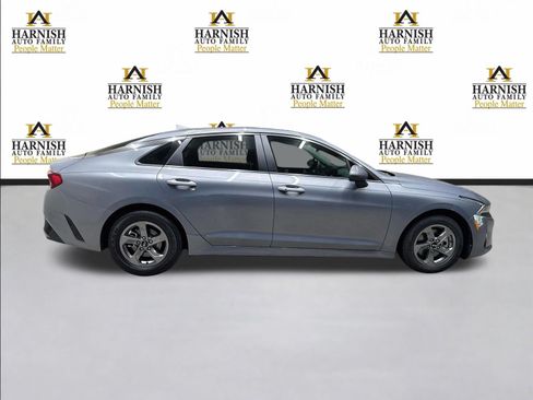 Used 2021 Kia K5 LXS FWD image 5