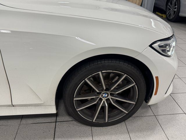 Used 2019 BMW 330i xDrive Sedan w/ Convenience Package AWD/4WD image 9
