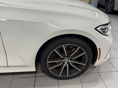 Used 2019 BMW 330i xDrive Sedan w/ Convenience Package AWD/4WD image 9