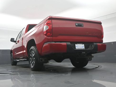Used 2018 Toyota Tundra SR5 w/ TRD Off Road Package AWD/4WD image 53