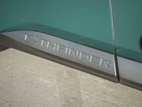 Used 2025 Nissan Pathfinder Rock Creek AWD/4WD image 8