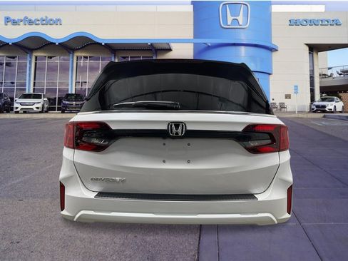 New 2026 Honda Odyssey EX-L image 4