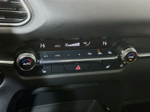 Used 2024 MAZDA CX-30 AWD 2.5 S w/ Premium Package image 15