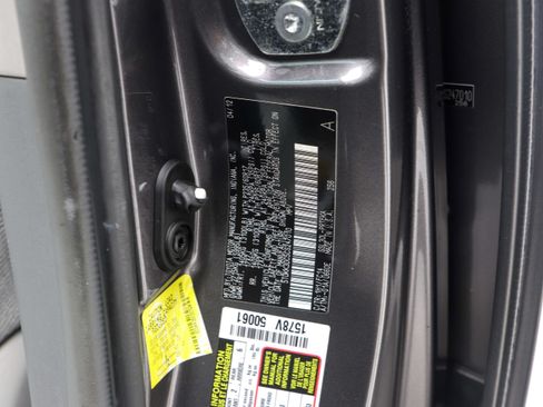 Used 2012 Toyota Sienna LE FWD image 32