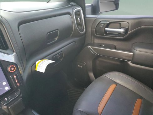 Used 2020 GMC Sierra 2500 AT4 w/ AT4 Premium Package image 25