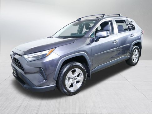 Used 2024 Toyota RAV4 XLE w/ Convenience Package AWD/4WD image 3