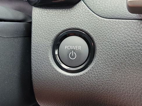 Used 2026 Toyota Camry SE FWD image 30